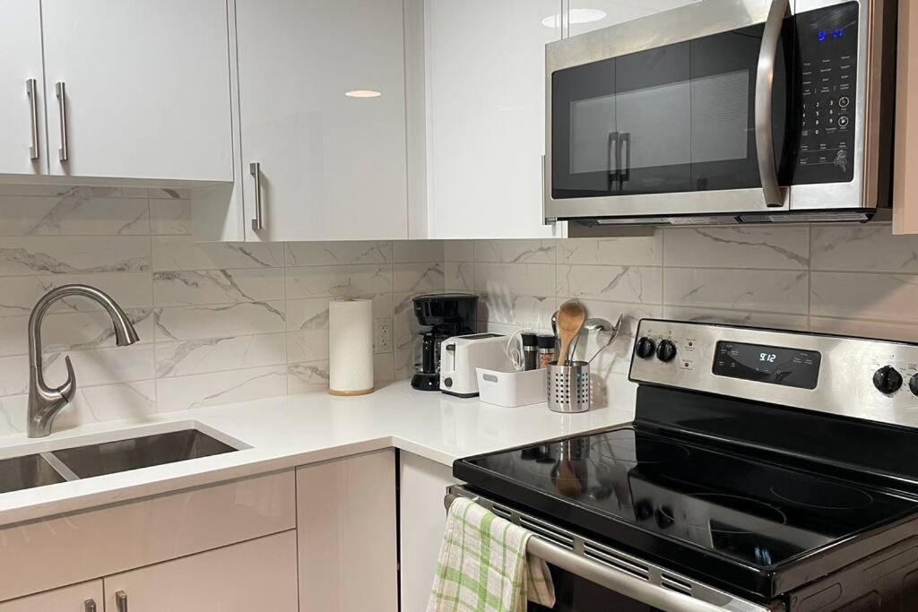 Unit #204 Cozy Mountain View 2br In Downtown Apartment
